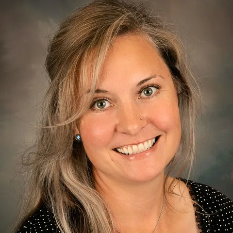 Photo of Rachel Evens