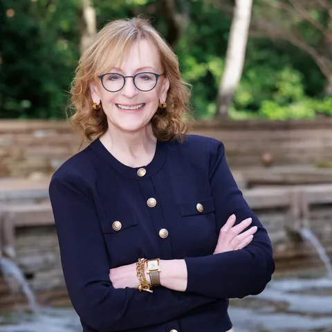 Photo of Karen E. Adams