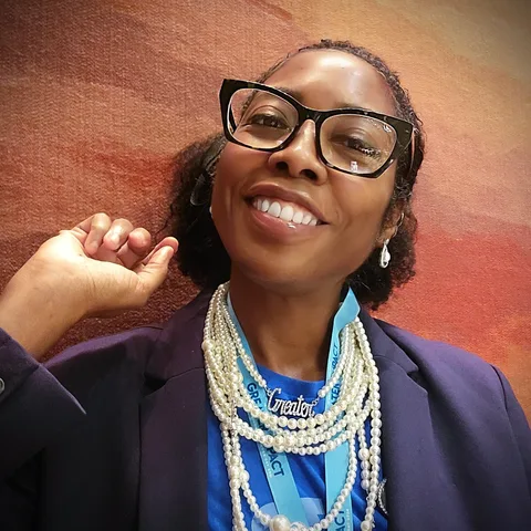 Photo of Myiesha Taylor