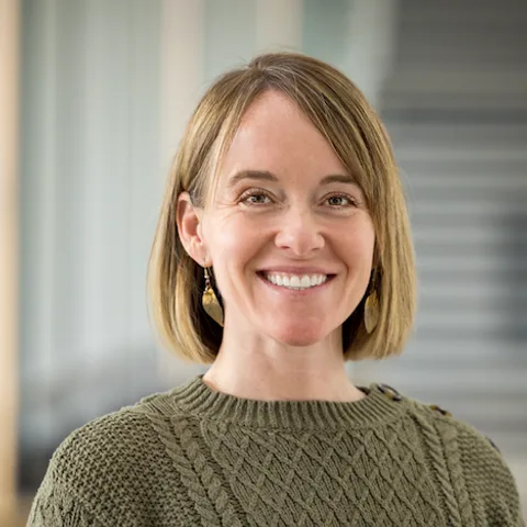 Photo of Lisa A. Calvo