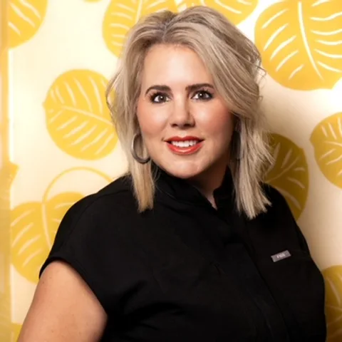 Photo of Karen Garrett
