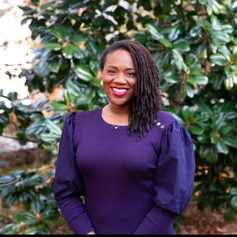 Photo of Kristin D. Oates