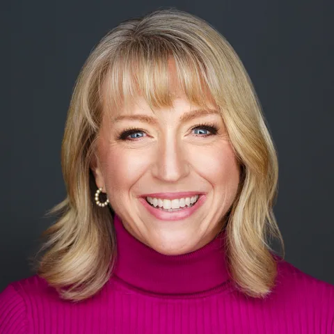 Photo of Christine Hart Kress