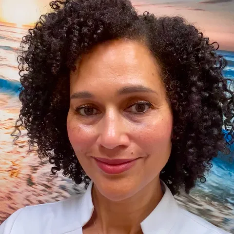 Photo of Kathryn McKenzie