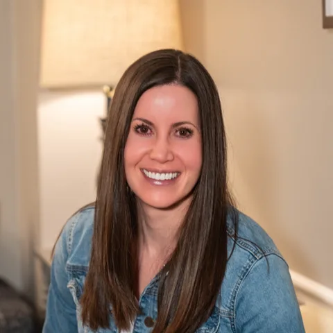 Photo of Christy Ainsworth