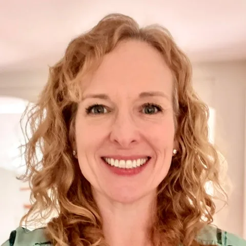 Photo of Jamie Davis