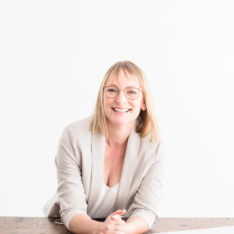 Photo of Lori L. Davis
