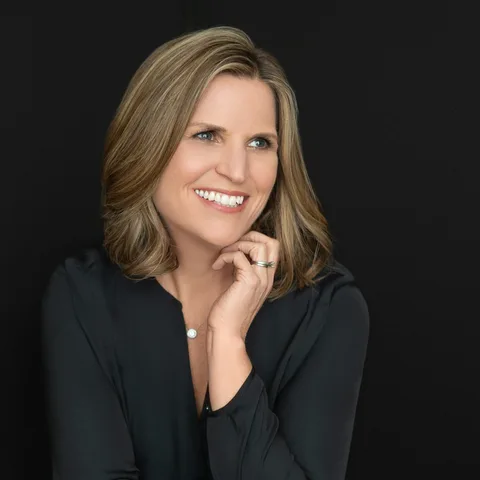 Photo of Shannon Sherfey