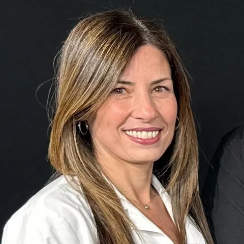 Photo of Viviana M. Sanchez