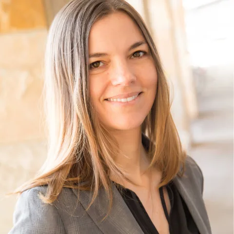 Photo of Sarah Williams