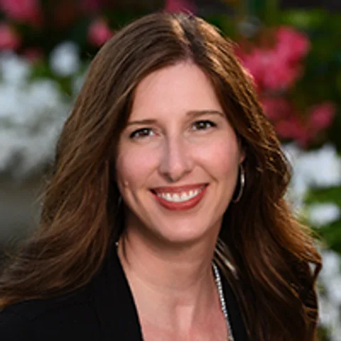 Photo of Sarah Poehlein